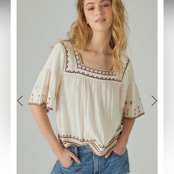 Boho Embroidered Top - Picture 2 of 13